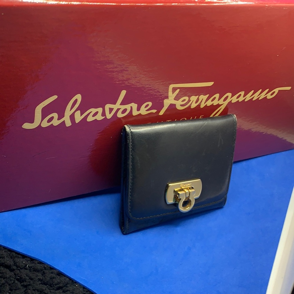 Rare‎ Salvatore Ferragamo Black Leather Gancini Coin Purse card case Wallet